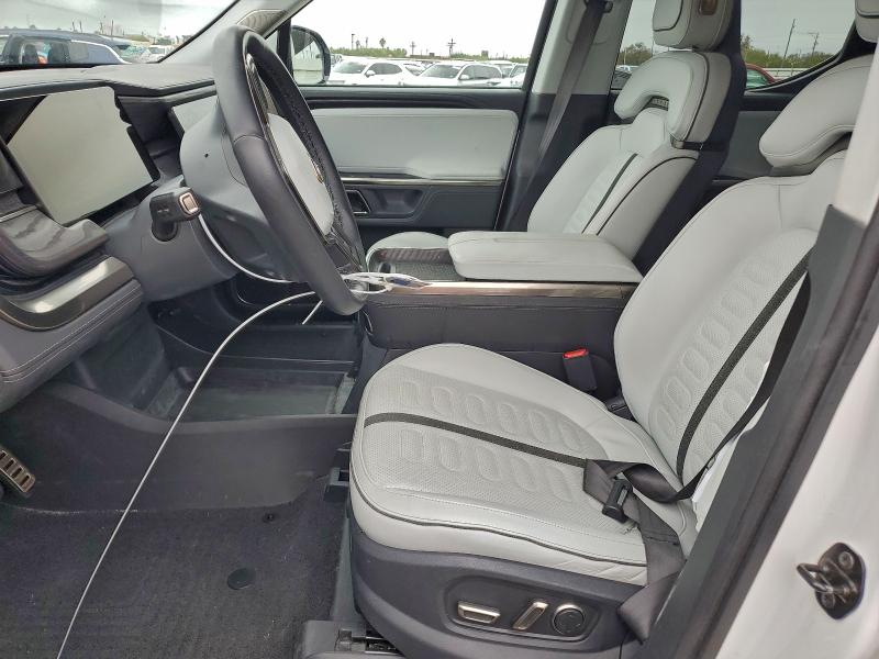 Photo 7 from auction – 2023 RIVIAN R1T ADVENT with VIN 7FCTGBAA5PN028668