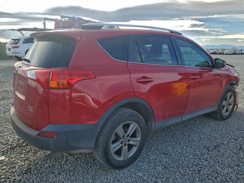 Photo 3 from auction – 2015 TOYOTA RAV4 XLE with VIN JTMRFREV5FD157037