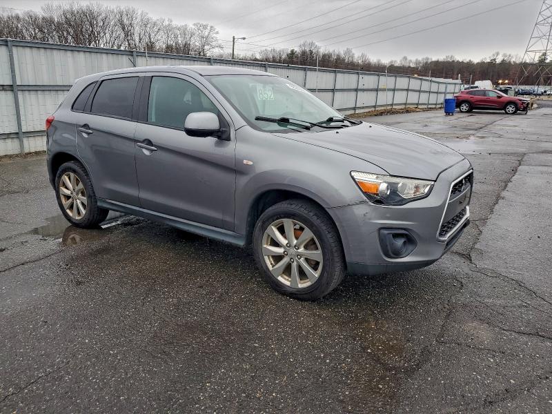 Photo 4 from auction – 2015 MITSUBISHI OUTLANDER with VIN 4A4AP3AU7FE049669