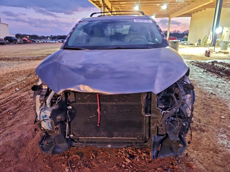 Photo 5 from auction – 2016 TOYOTA HIGHLANDER with VIN 5TDDCRFH7GS014592