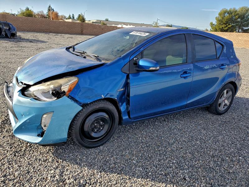 TOYOTA PRIUS C 2016 with VIN JTDKDTB37G1124115 - Photo from auction
