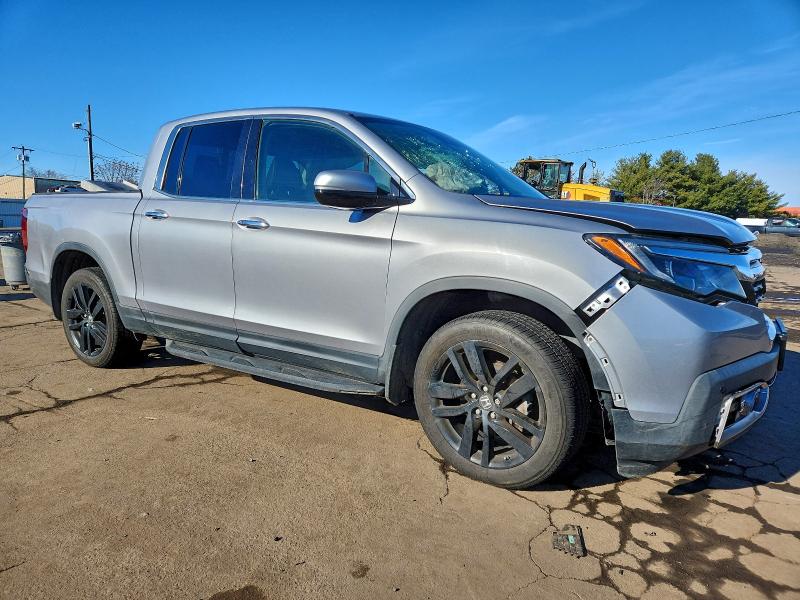 Photo 4 from auction – 2017 HONDA RIDGELINE with VIN 5FPYK3F79HB030038