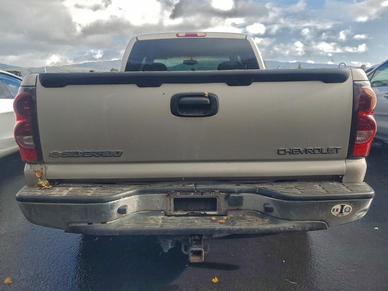 Photo 6 from auction – 2004 CHEVROLET SILVERADO with VIN 2GCEC19T641254340