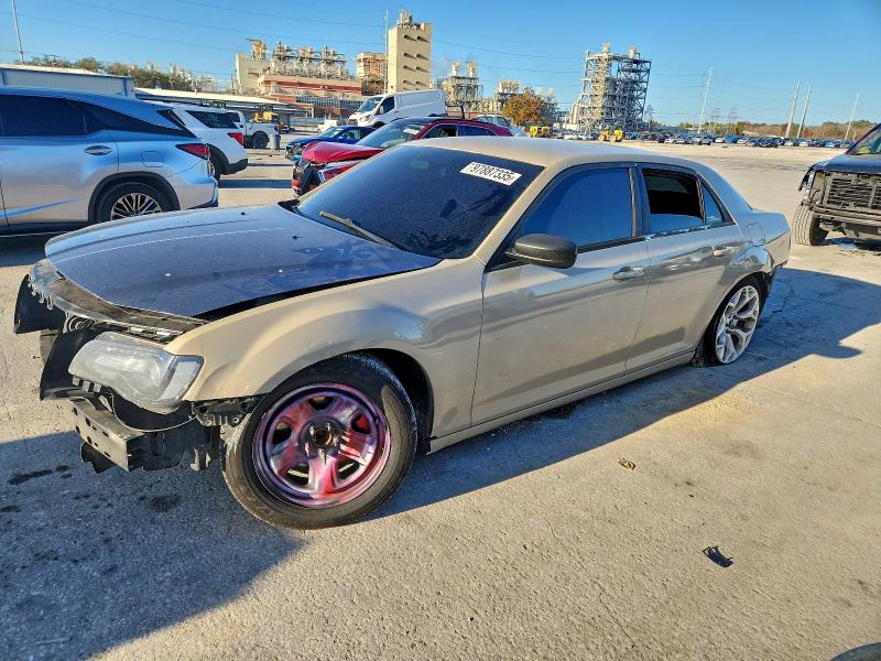 CHRYSLER 300C 2013 with VIN 2C3CCAET7DH585193 - Photo from auction