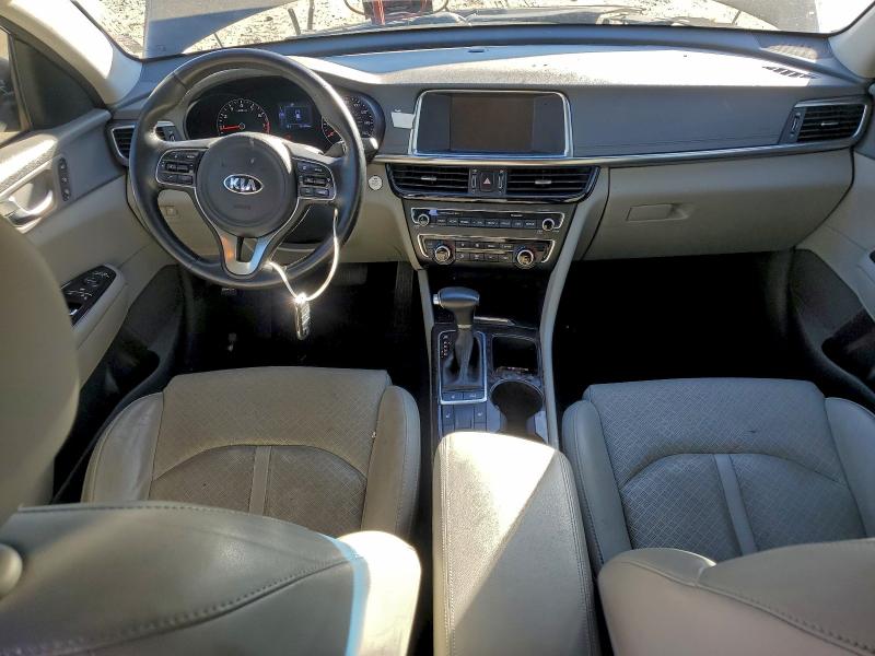 Photo 8 from auction – 2017 KIA OPTIMA EX with VIN 5XXGU4L34HG156441