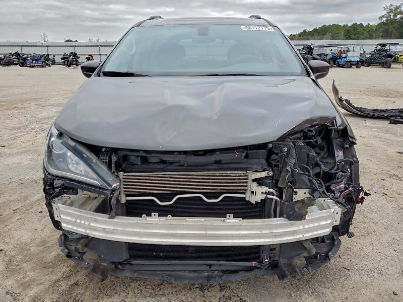 Photo 5 from auction – 2019 CHRYSLER PACIFICA T with VIN 2C4RC1BG4KR655026