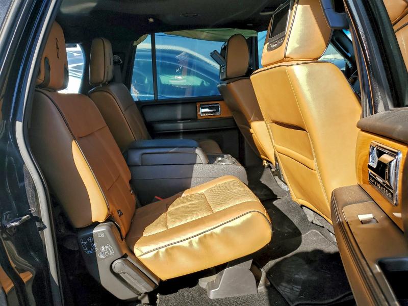Photo 10 from auction – 2012 LINCOLN NAVIGATOR with VIN 5LMJJ3J56CEL09176