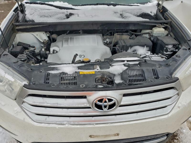 Photo 12 from auction – 2013 TOYOTA HIGHLANDER with VIN 5TDBK3EH7DS216207