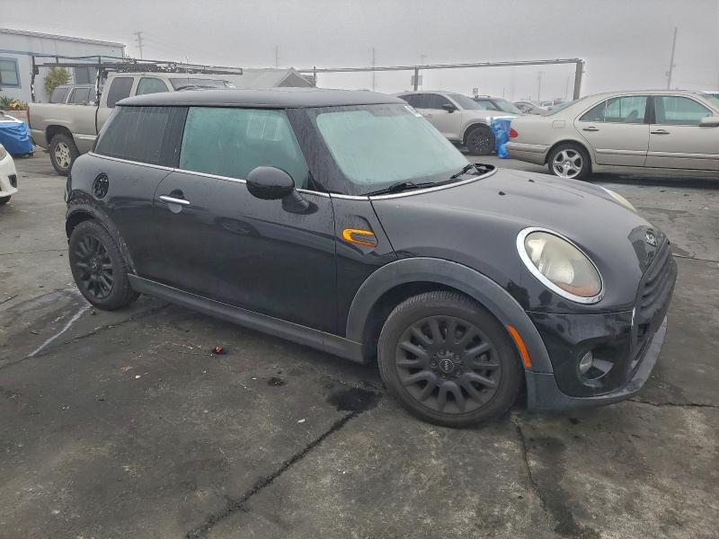 Photo 4 from auction – 2014 MINI COOPER with VIN WMWXM5C57ET935431