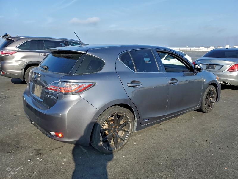 Photo 3 from auction – 2013 LEXUS CT 200 with VIN JTHKD5BH3D2170018