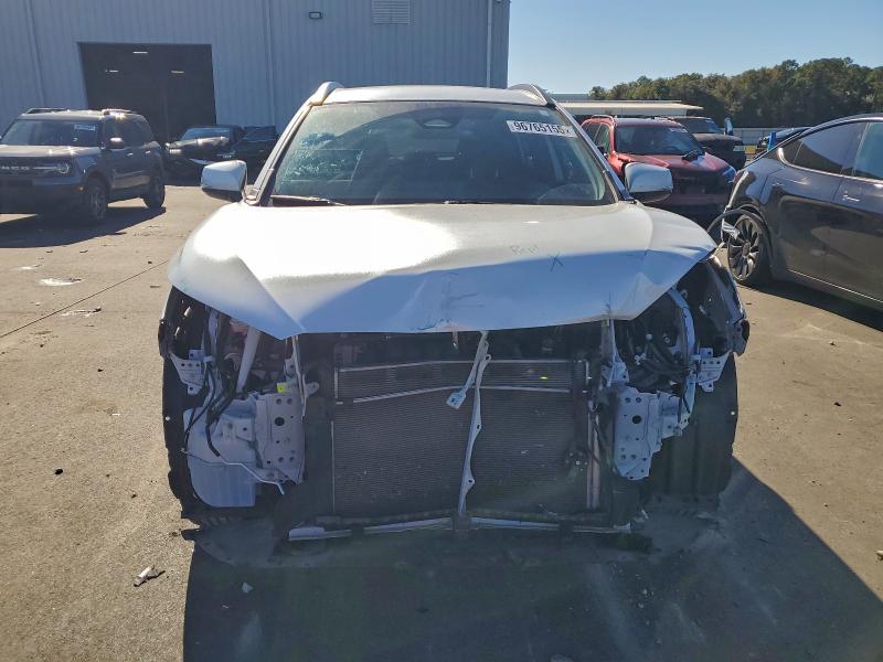 Photo 5 from auction – 2023 TOYOTA COROLLA CR with VIN 7MUCAAAG4PV042163