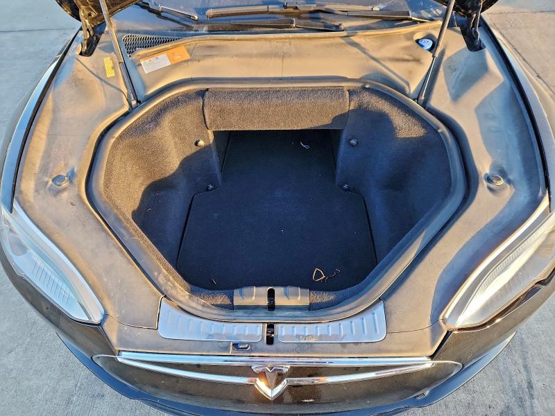 Photo 11 from auction – 2013 TESLA MODEL S with VIN 5YJSA1DP8DFP05235