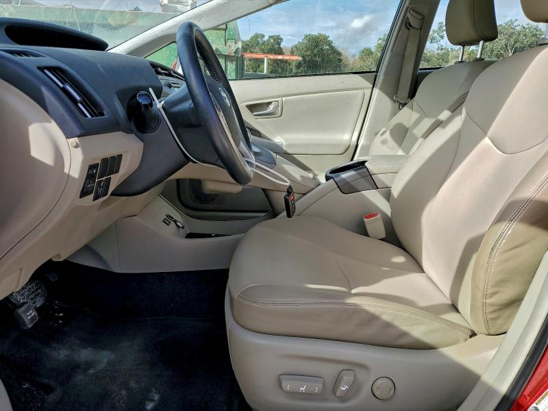 Photo 7 from auction – 2014 TOYOTA PRIUS with VIN JTDKN3DU8E1815654