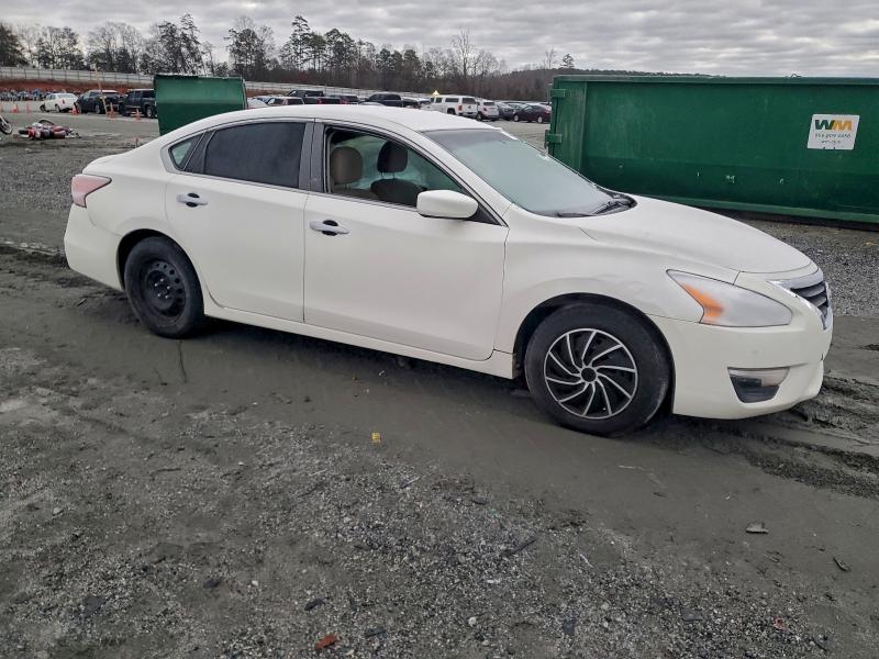 Photo 4 from auction – 2015 NISSAN ALTIMA 2.5 with VIN 1N4AL3AP2FC264391