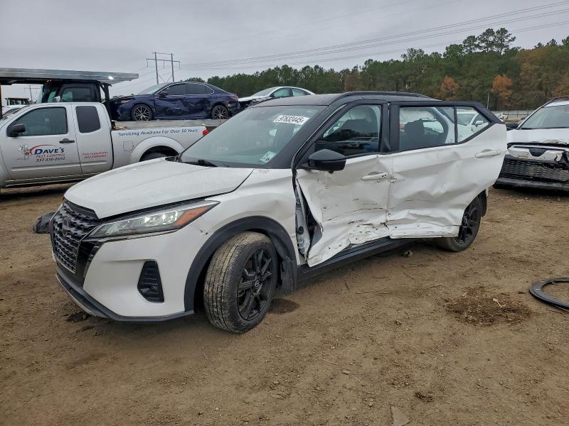 NISSAN KICKS SR 2023 with VIN 3N1CP5DV3PL553771 - Photo from auction