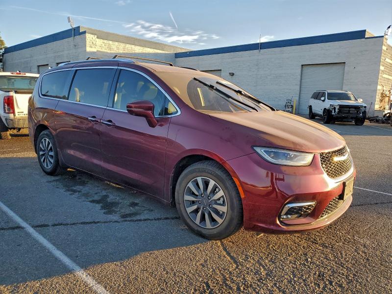 Photo 4 from auction – 2021 CHRYSLER PACIFICA H with VIN 2C4RC1L79MR596699