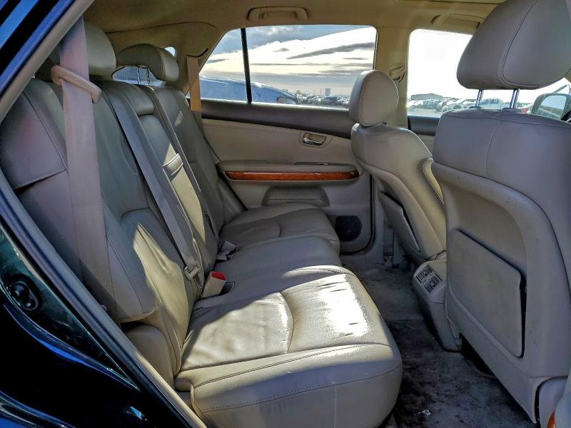 Photo 11 from auction – 2005 LEXUS RX 300 with VIN 2T2HA31U95C076442