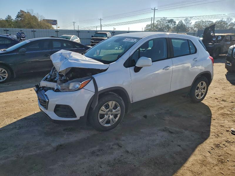 CHEVROLET TRAX LS 2018 with VIN 3GNCJKSB2JL229845 - Photo from auction