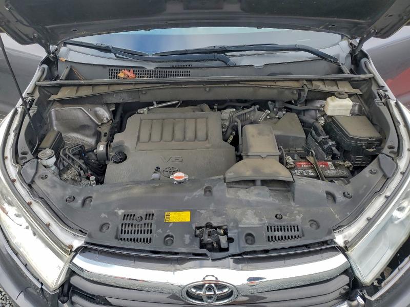 Photo 12 from auction – 2016 TOYOTA HIGHLANDER with VIN 5TDJKRFH0GS334830