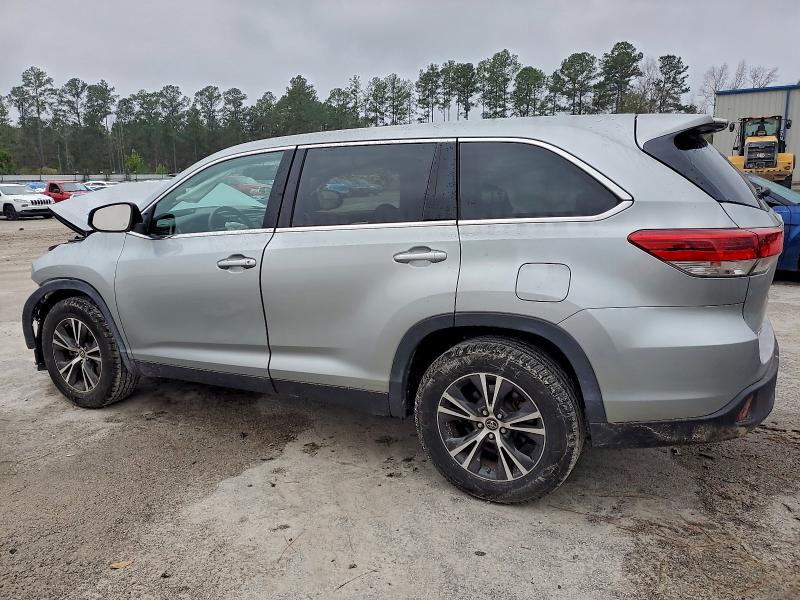 Photo 2 from auction – 2019 TOYOTA HIGHLANDER with VIN 5TDZARFH4KS055167