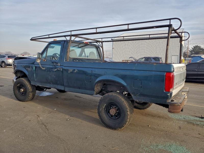 Photo 2 from auction – 1997 FORD F350 with VIN 1FTHF36G5VEB58075