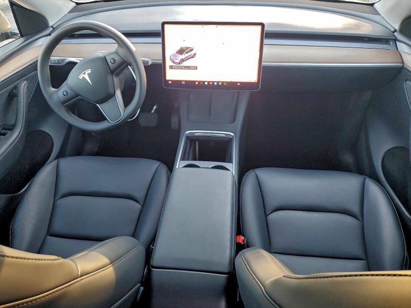 Photo 8 from auction – 2025 TESLA MODEL Y with VIN 7SAYGDEDXSF313677