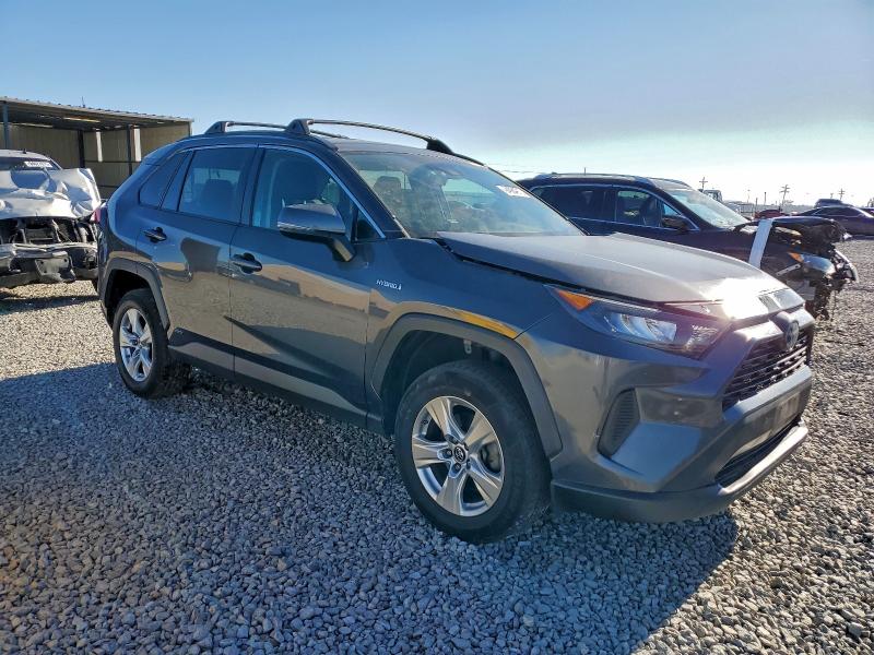 Photo 4 from auction – 2020 TOYOTA RAV4 LE with VIN 4T3MWRFV3LU007340