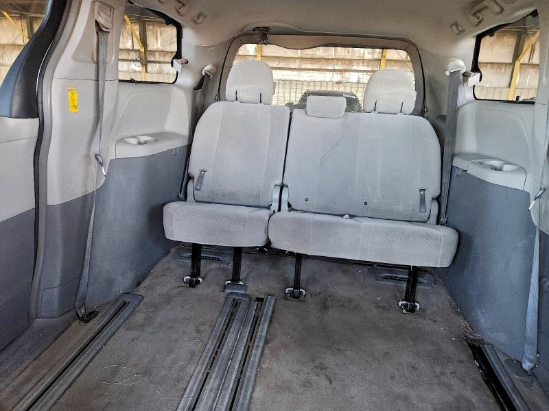 Photo 10 from auction – 2014 TOYOTA SIENNA LE with VIN 5TDKK3DC4ES524314