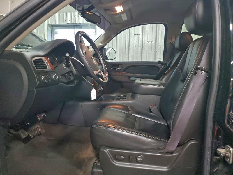 Photo 7 from auction – 2011 CHEVROLET AVALANCHE with VIN 3GNTKFE35BG235481