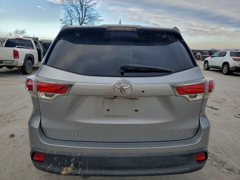 صورة رقم 6 من المزاد - 2016 TOYOTA HIGHLANDER مع VIN 5TDJKRFH6GS231041