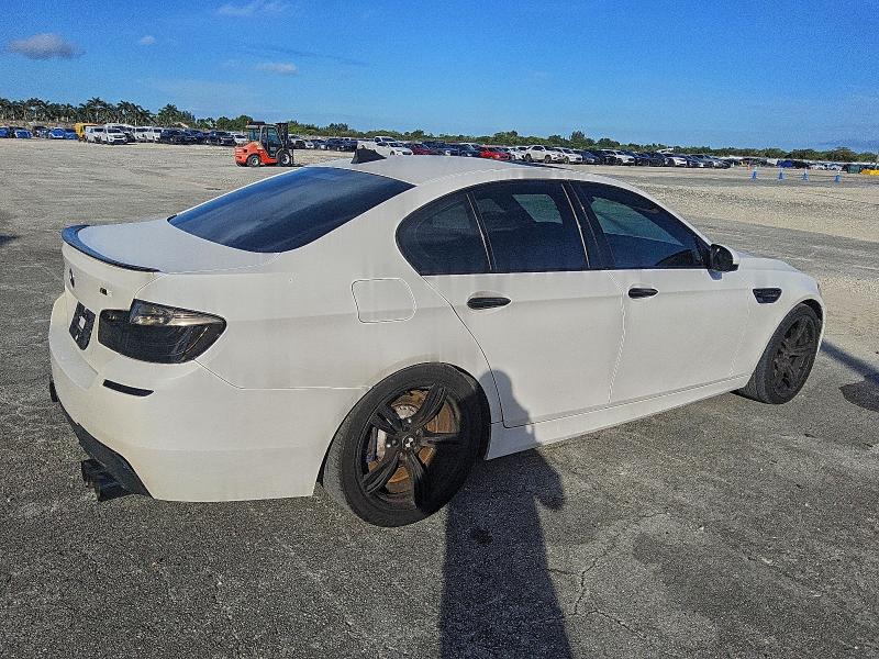 Photo 3 from auction – 2013 BMW M5 with VIN WBSFV9C51DD096316
