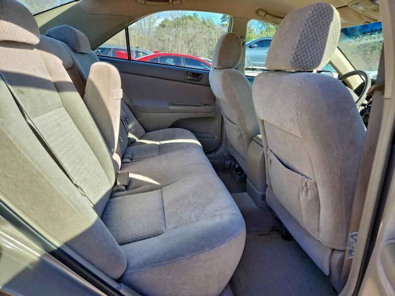 Photo 10 from auction – 2004 TOYOTA CAMRY LE with VIN 4T1BE32K94U299444