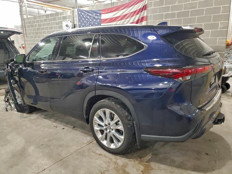 Photo 2 from auction – 2024 TOYOTA HIGHLANDER with VIN 5TDKDRBH7RS568020