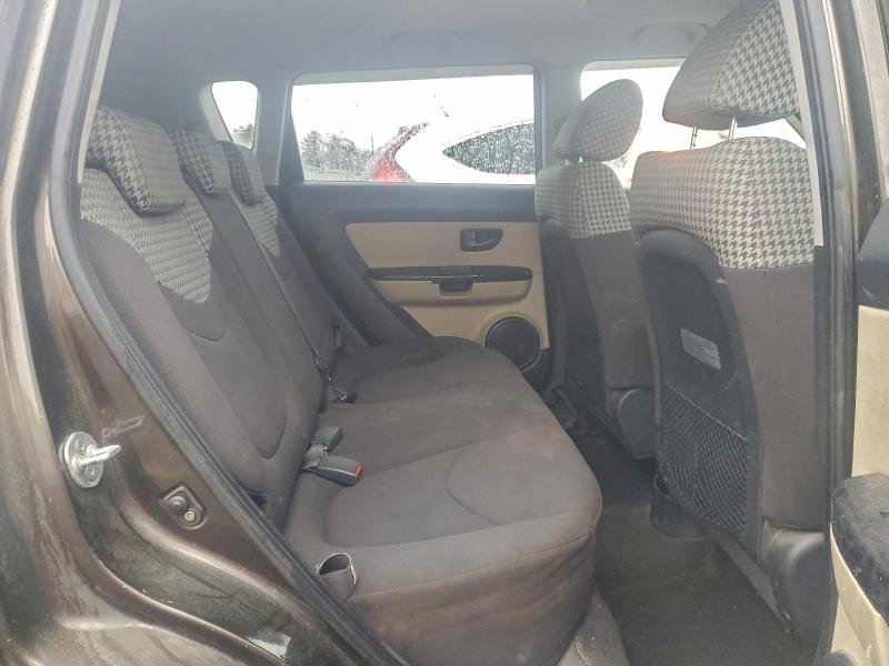 Photo 10 from auction – 2010 KIA SOUL + with VIN KNDJT2A24A7105463