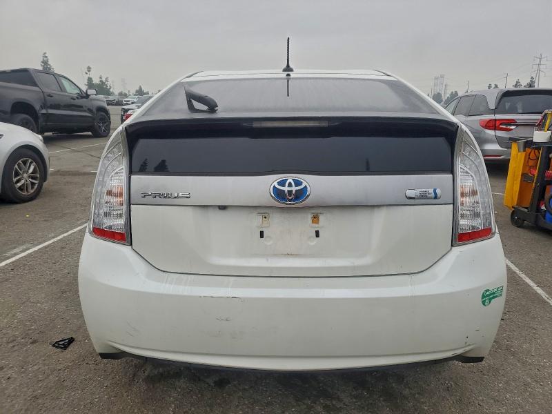 Photo 6 from auction – 2015 TOYOTA PRIUS PLUG with VIN JTDKN3DP3F3069873