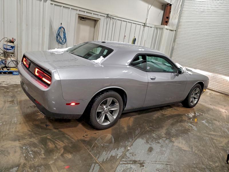 Photo 3 from auction – 2016 DODGE CHALLENGER with VIN 2C3CDZAG7GH130854