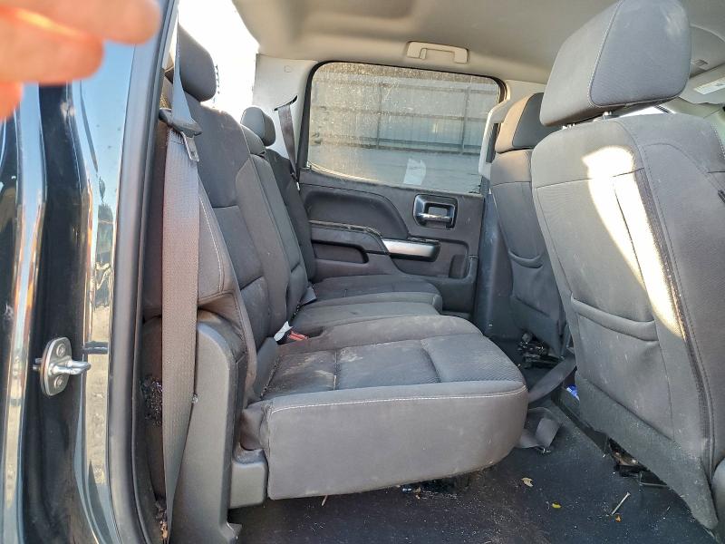 Photo 10 from auction – 2018 CHEVROLET SILVERADO with VIN 3GCUKREC8JG565550