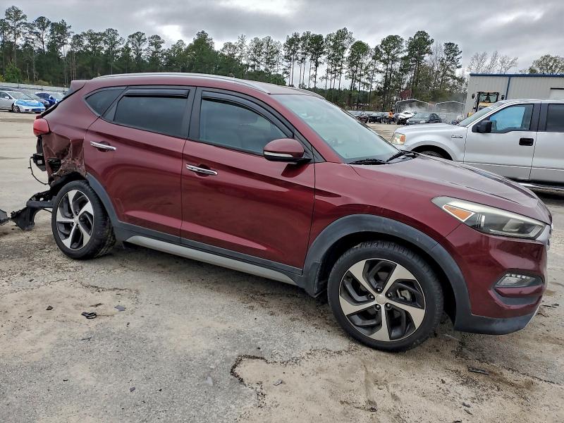 Photo 4 from auction – 2017 HYUNDAI TUCSON LIM with VIN KM8J3CA21HU356891