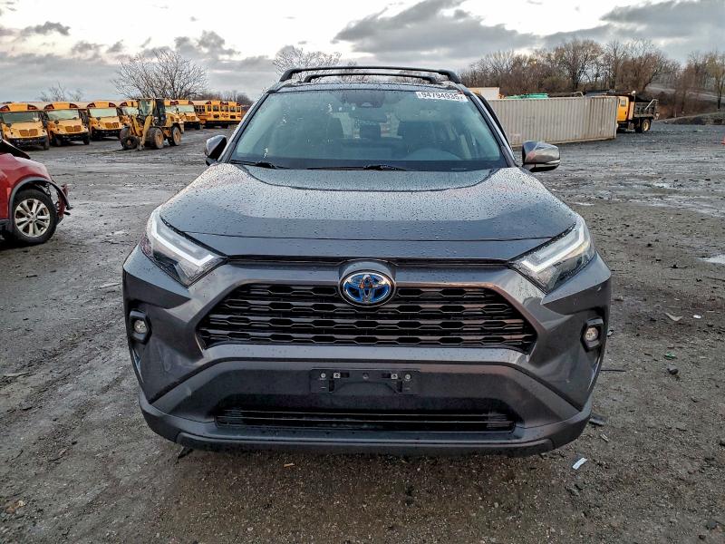 Photo 5 from auction – 2022 TOYOTA RAV4 XLE P with VIN 4T3B6RFV2NU080869