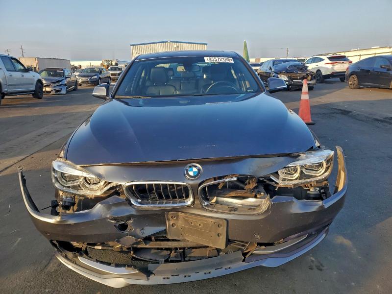 Photo 5 from auction – 2017 BMW 330 I with VIN WBA8B9G59HNU09838