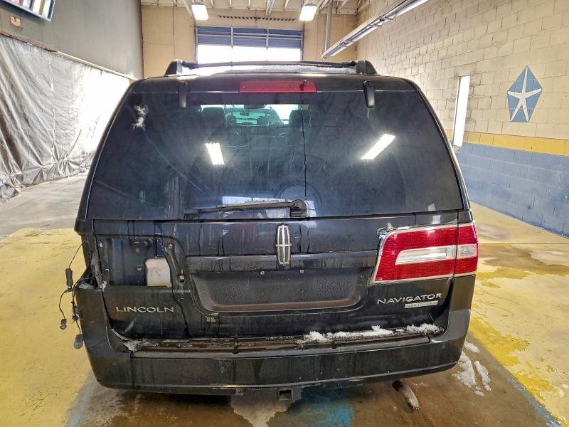 Photo 6 from auction – 2010 LINCOLN NAVIGATOR with VIN 5LMJJ3J58AEJ06528