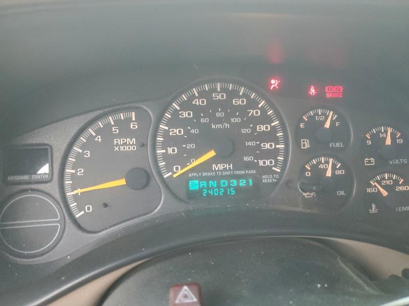 Photo 9 from auction – 2001 CHEVROLET SILVERADO with VIN 2GCEC19T611119533