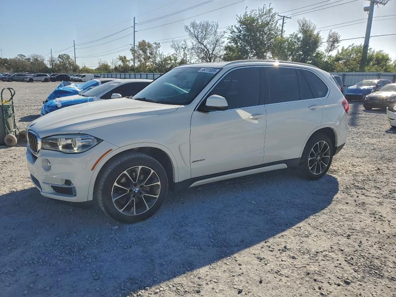 BMW X5 SDRIVE3 2017 with VIN 5UXKR2C3XH0W44051 - Photo from auction