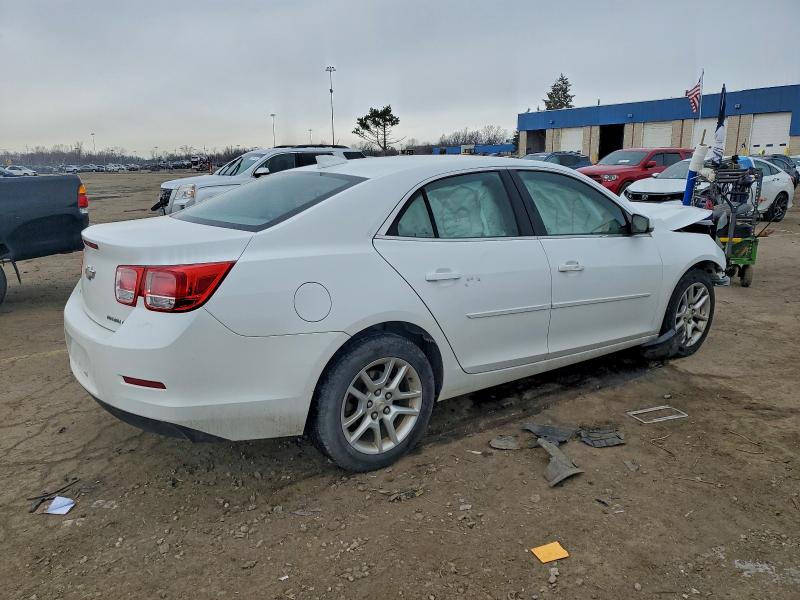 Photo 3 from auction – 2015 CHEVROLET MALIBU 1LT with VIN 1G11C5SL6FF178932