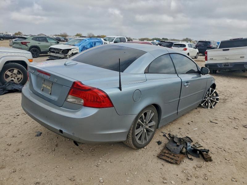 Photo 3 from auction – 2011 VOLVO C70 T5 with VIN YV1672MC2BJ116152