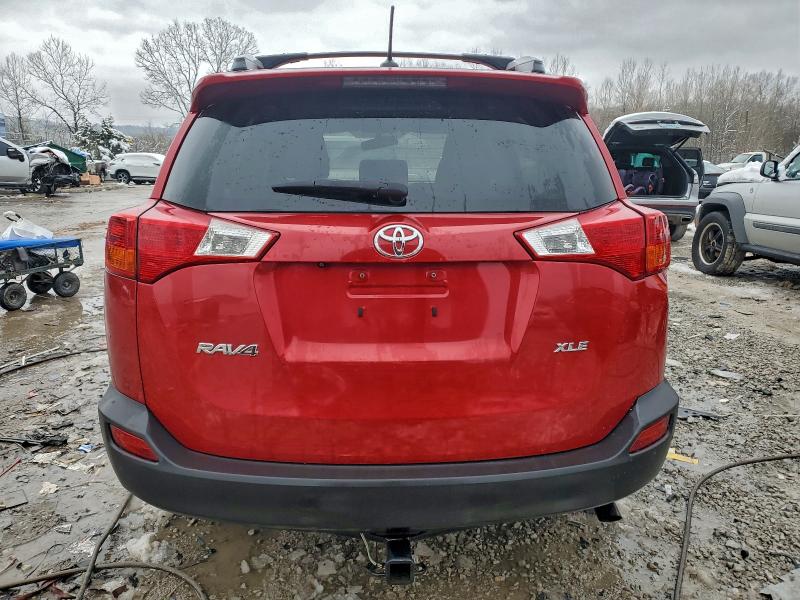 Photo 6 from auction – 2015 TOYOTA RAV4 XLE with VIN 2T3WFREV8FW214028