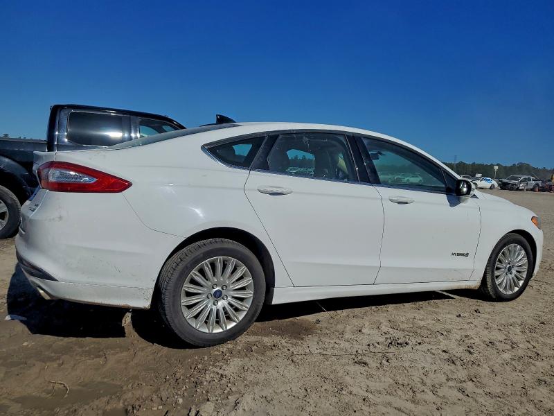 Photo 3 from auction – 2013 FORD FUSION SE with VIN 3FA6P0LU7DR378381