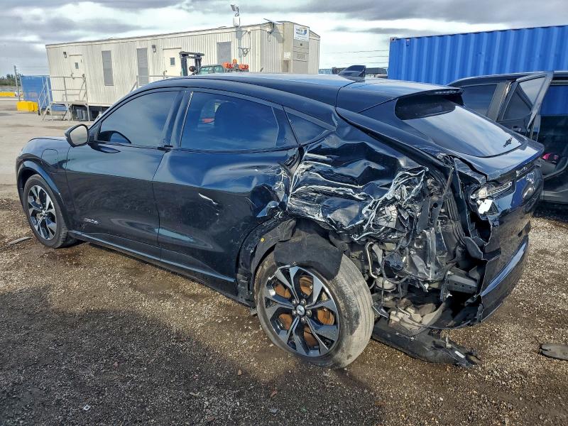 Photo 2 from auction – 2023 FORD MUSTANG MA with VIN 3FMTK3SU2PMA85225