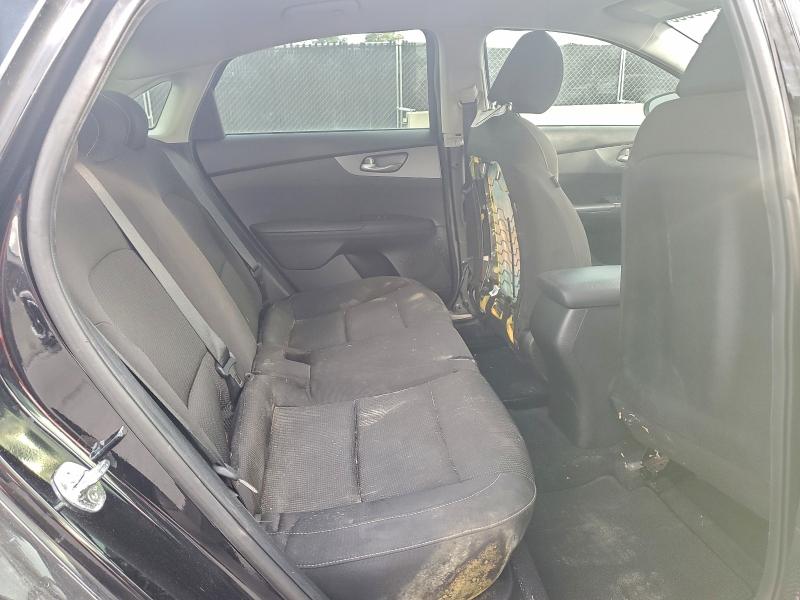 Photo 10 from auction – 2021 KIA FORTE FE with VIN 3KPF24AD5ME338746