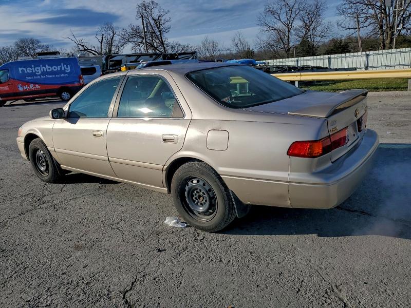 Photo 2 from auction – 2000 TOYOTA CAMRY LE with VIN 4T1BF22K0YU938467